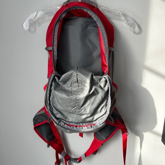 REI Stoke 19 backpack in red and gray - Picture 6 of 12